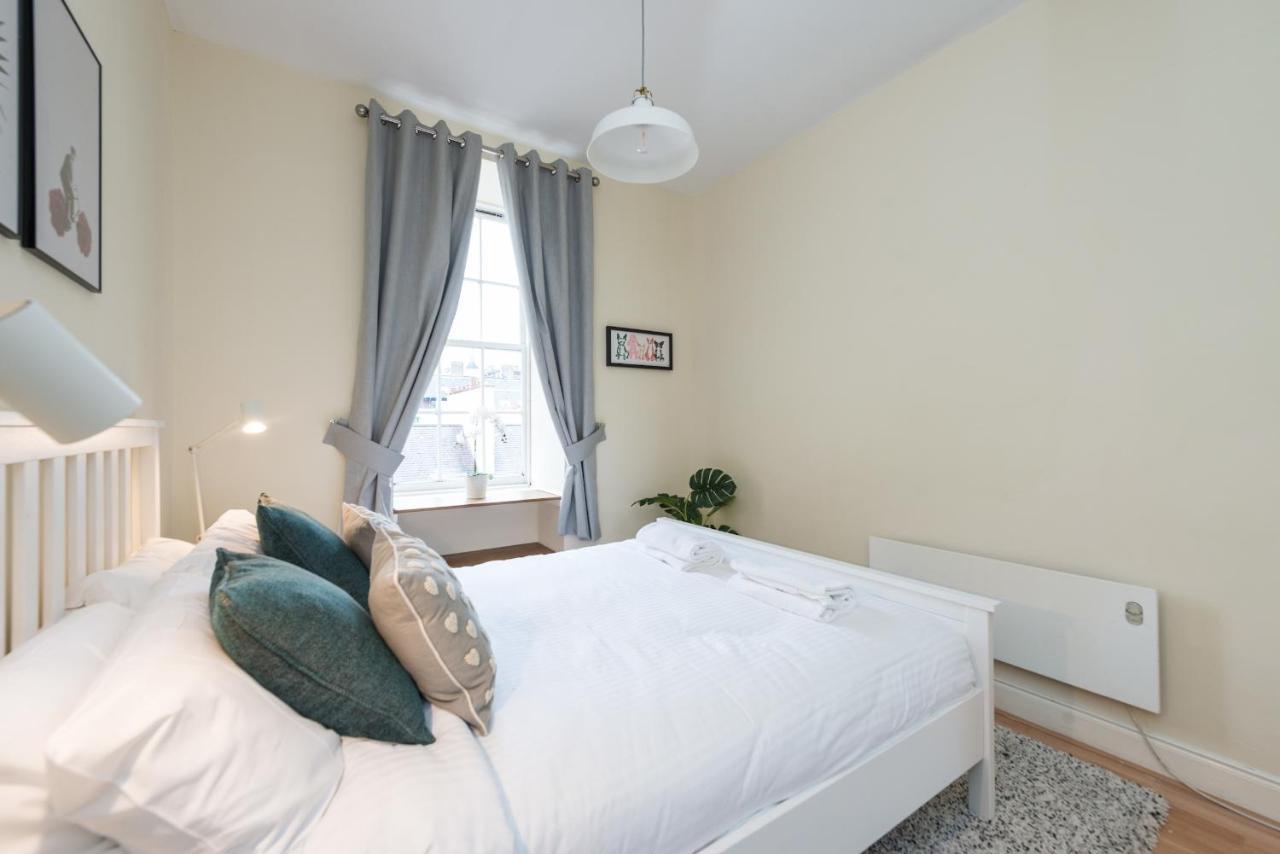 Bright And Modern 2 Bed Apartment EDI Buitenkant foto